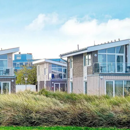 Two-bedroom Holiday In 42
